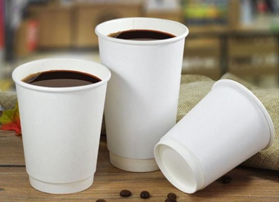 Cangkir Minuman Kopi Kertas Kraft Lapisan Ganda ISO9001 16oz Untuk Kafe