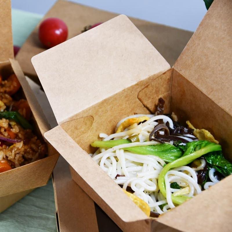 Kotak kemasan kertas kraft untuk makanan, kotak makanan sekali pakai khusus yang ramah lingkungan untuk kemasan takeaway