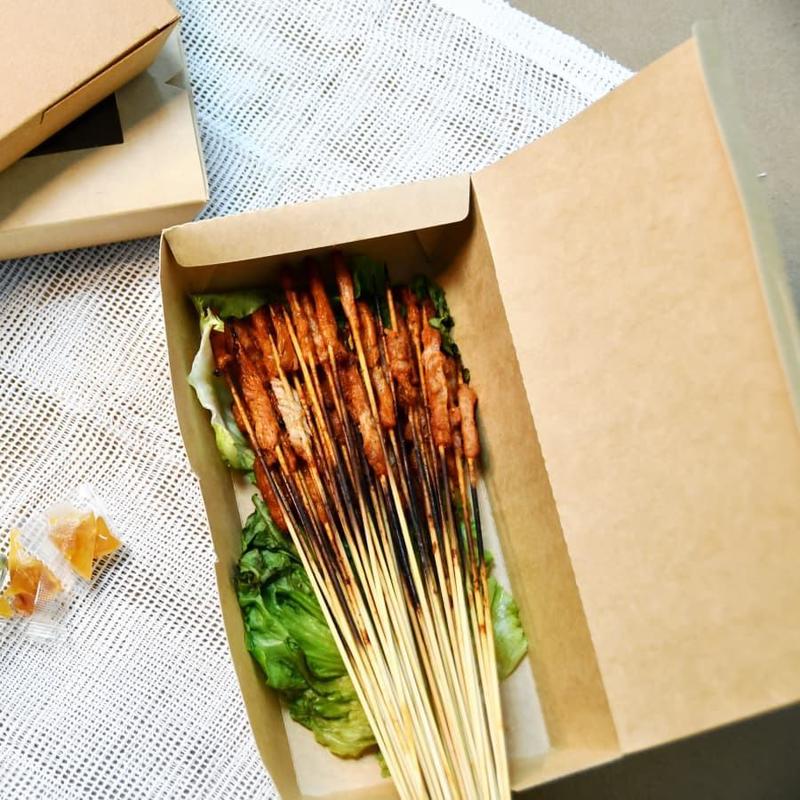 Kotak kemasan kertas kraft untuk makanan, kotak makanan sekali pakai khusus yang ramah lingkungan untuk kemasan takeaway