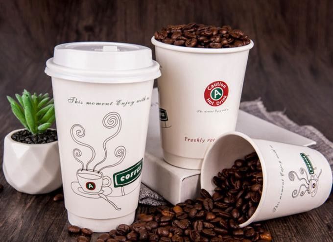 Cangkir Minuman Kopi Kertas Kraft Lapisan Ganda ISO9001 16oz Untuk Kafe