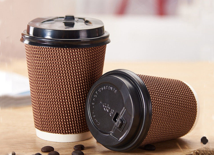 90mm Mulut Tiga Lapisan Cangkir Kopi Sekali Pakai Bergelombang 16oz