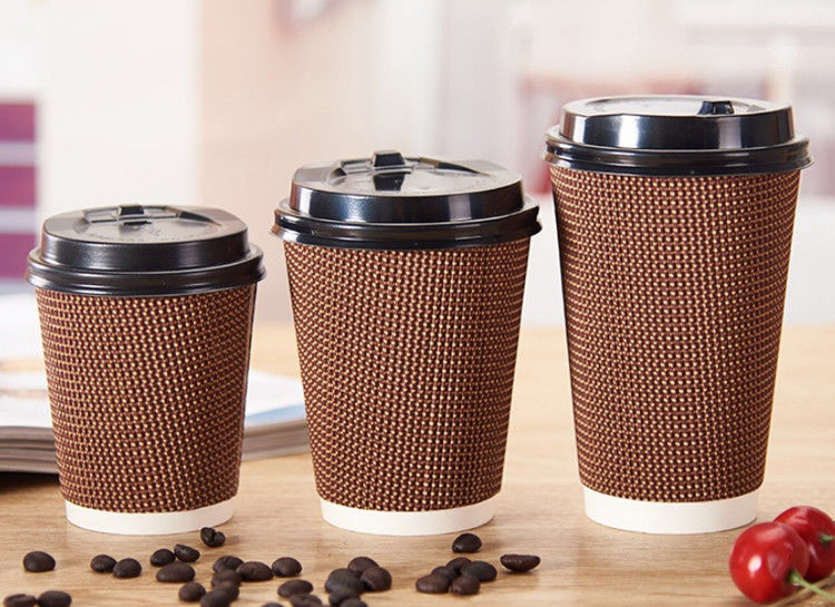 90mm Mulut Tiga Lapisan Cangkir Kopi Sekali Pakai Bergelombang 16oz